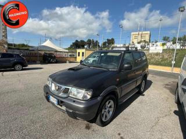 Nissan Terrano 3.0 Dit 5p. Wagon Comm. Sport 