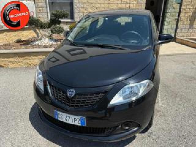Lancia Ypsilon 1.0 Firefly 5 Porte S&s Hybrid Oro 