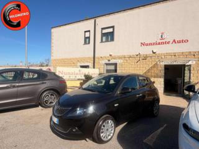 Lancia Ypsilon 1.0 Firefly 5 Porte S&s Gold Plus Retro+wirless 
