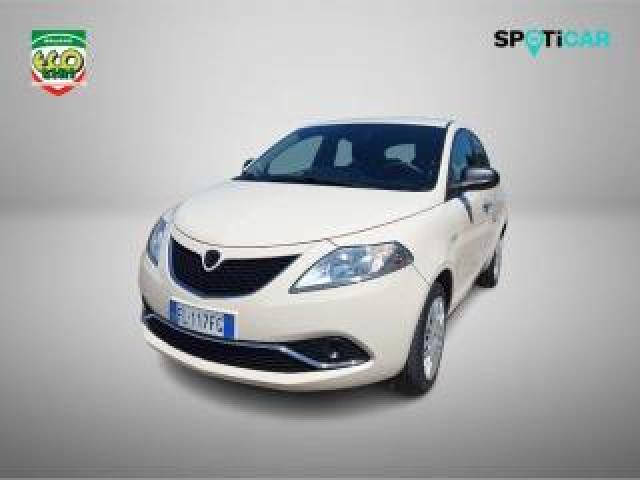 Lancia Ypsilon 1.3 Mjt 16v 95 Cv 5 Porte S&s Silver 