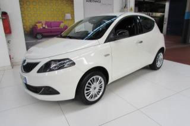 Lancia Ypsilon 1.0 Firefly 70cv 5 Porte S&s Hybrid Gold  