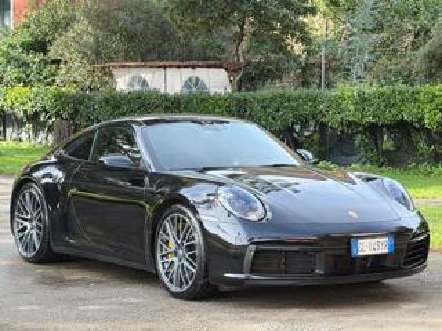 Porsche 992 Carrera 4s 
