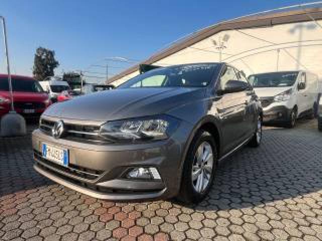 Volkswagen Polo Polo Vi  5p 1.0 Mpi Comfortline 75cv 