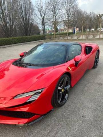 Ferrari Sf90 Sf90 Spider Vettura Italiana Visibile In Sede 