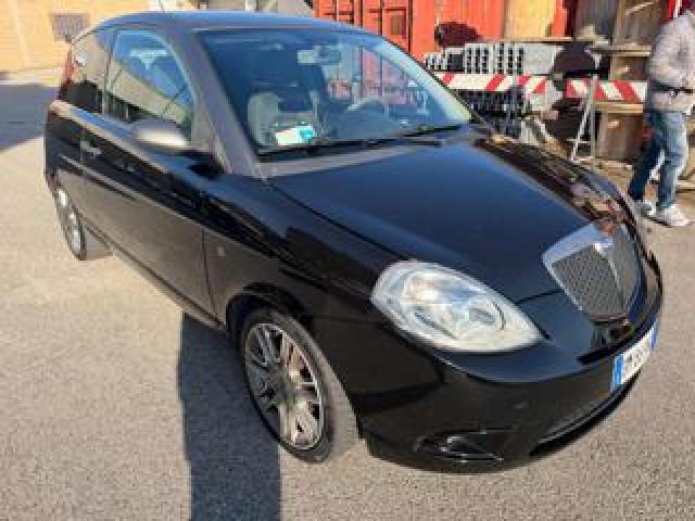 Lancia Ypsilon 1.4 16v Sport Momodesign Senza Lavoro Da Fare 