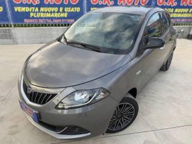 Lancia Ypsilon Hybrid Gold Garanzia 
