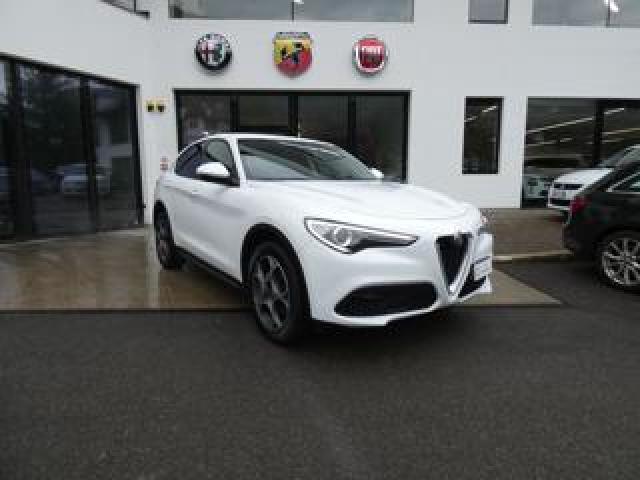 Alfa Romeo Stelvio 2.0 Turbo 200 Cv At8 Q4 Executive 