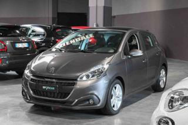 Peugeot 208 Puretech 82cv Signature Sky 