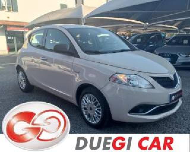 Lancia Ypsilon 1.2 69 Cv 5 Porte Silver 