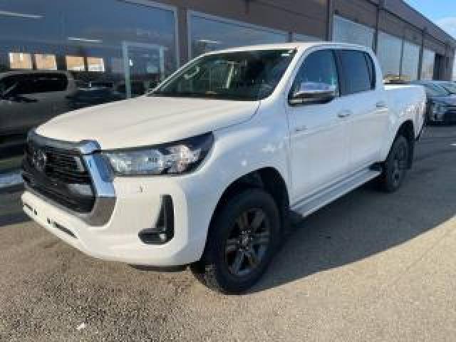 Toyota Hilux 2.4 D-4d A/t 4wd 4 Porte Double Cab Executive 