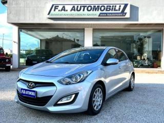 Hyundai I30 1.6 Crdi 5p. Comfort A/t 