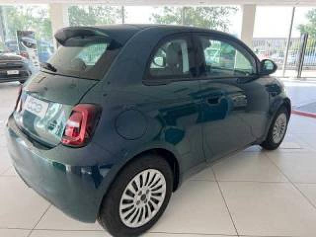 Fiat 500 Nuova  Hatchback My23 La Nuova  - 320 Berlina 