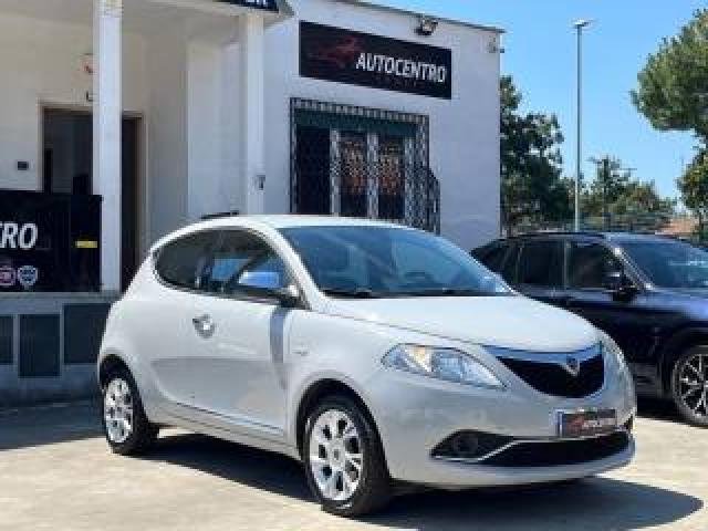 Lancia Ypsilon 1.2 69 Cv 5 Porte Gpl Ecochic Platinum 