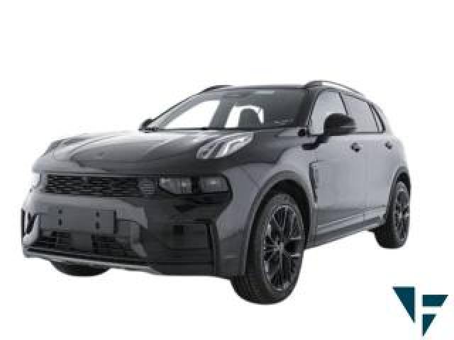 Lynk & Co 01 Phev More 