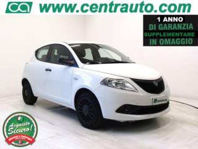 Lancia Ypsilon 1.0 Firefly Hybrid Ecochic 5p   *ok Neopa.* 
