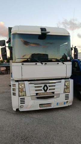 Renault Other Trucks Magnum 6x2 