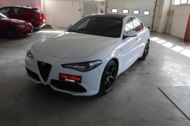 Alfa Romeo Giulia 2.2 Turbodiesel 210 Cv At8 Awd Q4 Veloce 