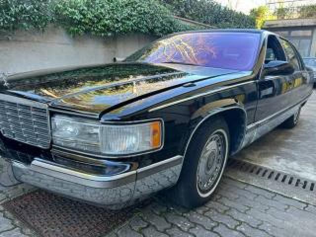 Cadillac Fleetwood Brougham 