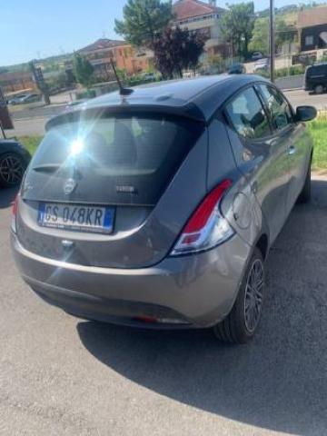 Lancia Ypsilon 1.0 Firefly 5 Porte S&s Hybrid Alberta Ferretti 
