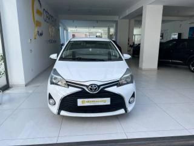 Toyota Yaris 1.0 5 Porte Lounge 