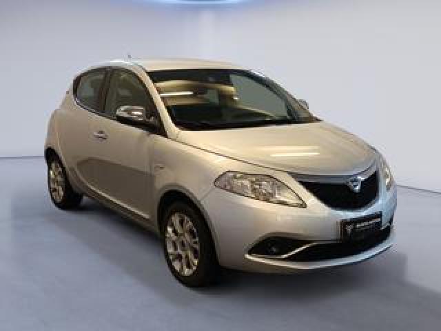 Lancia Ypsilon 1.2 69 Cv 5 Porte S&s Gold 