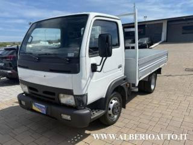 Nissan Cabstar 3.0 Td  Autocarro L 