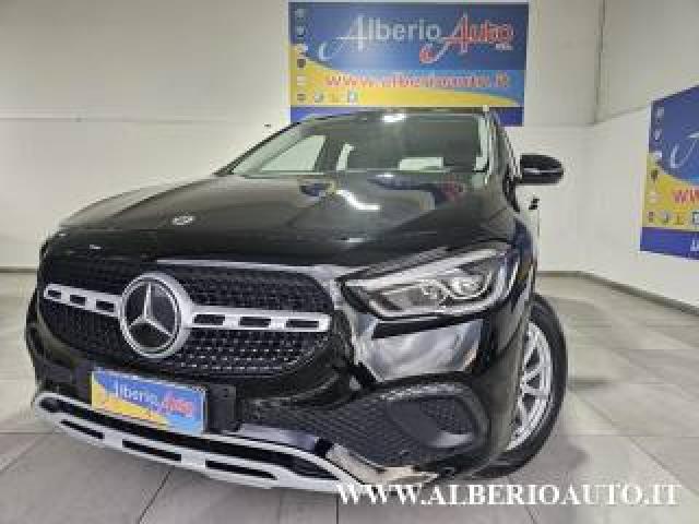 Mercedes Benz Gla 200 D Automatic Business 