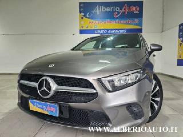 Mercedes Benz A 180 D Automatic Business Luci Ambient 