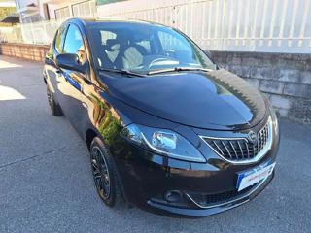 Lancia Ypsilon 1.2 69 Cv 5 Porte Gpl Gold 