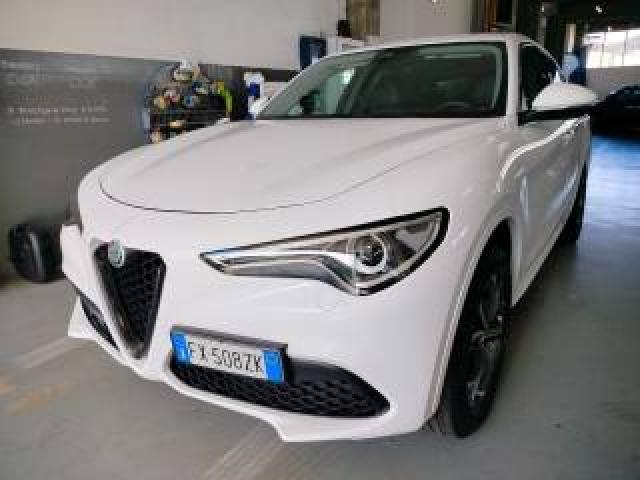Alfa Romeo Stelvio 2.2 Turbodiesel 190 Cv At8 Q4 Executive 