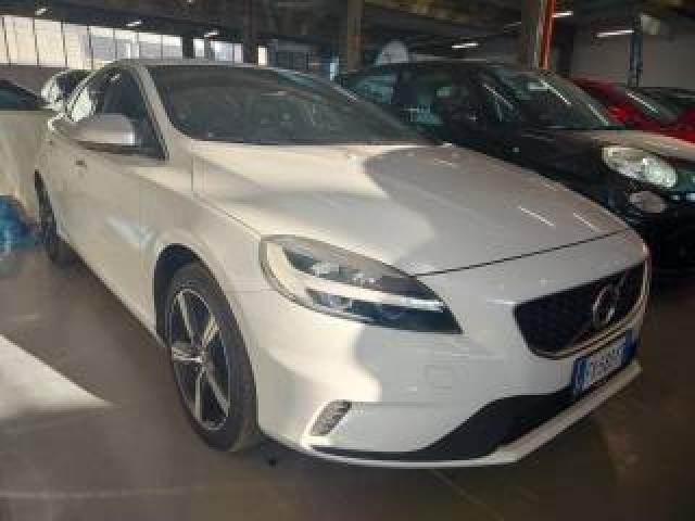 Volvo V40 D2 R-Design 