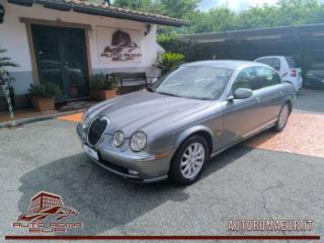 Jaguar S-Type 