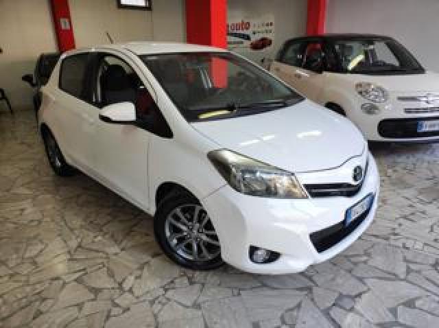 Toyota Yaris 1.4 D-4d 5 Porte Lounge 