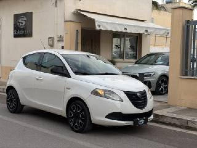 Lancia Ypsilon 1.2 69cv Gpl S Momodesign 