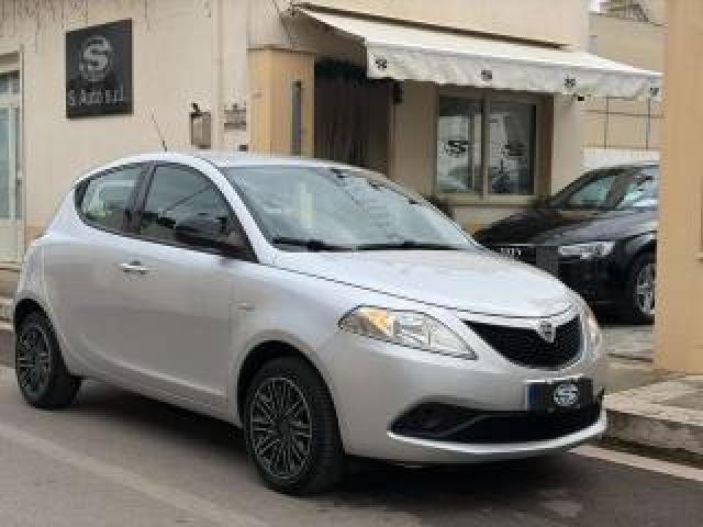 Lancia Ypsilon 1.2 69 Cv 5p Gold 