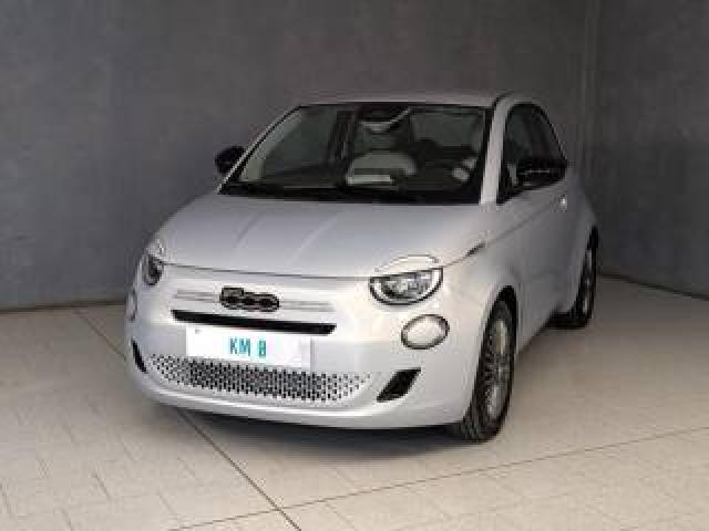 Fiat 500 Berlina Hybrid Icon 