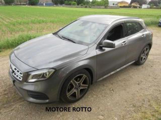 Mercedes Benz Gla 180 Premium 