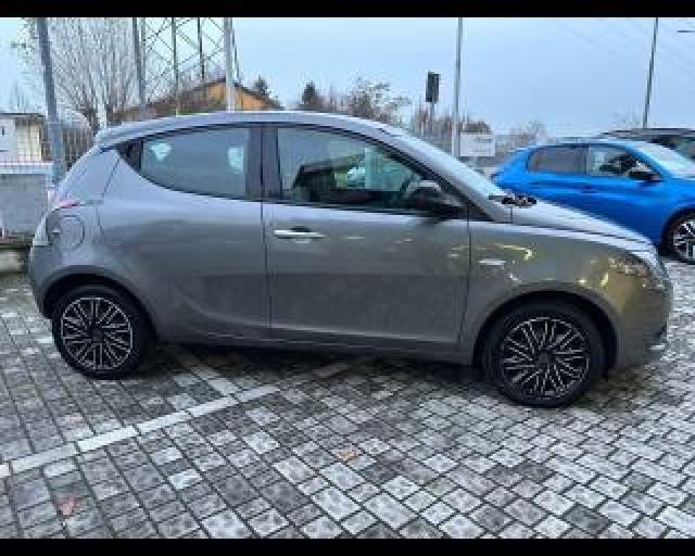 Lancia Ypsilon 1.0 Firefly 5 Porte S&s Hybrid Ecochic Gold 