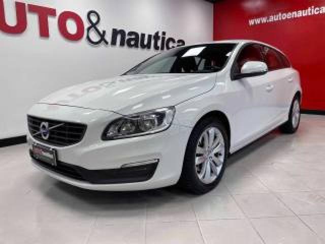 Volvo V60 2.0 D2 Momentum 
