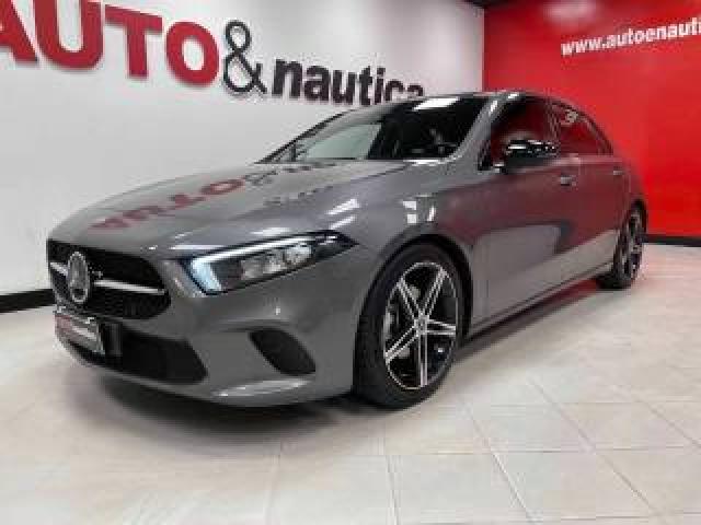 Mercedes Benz A 180 D Premium Auto 