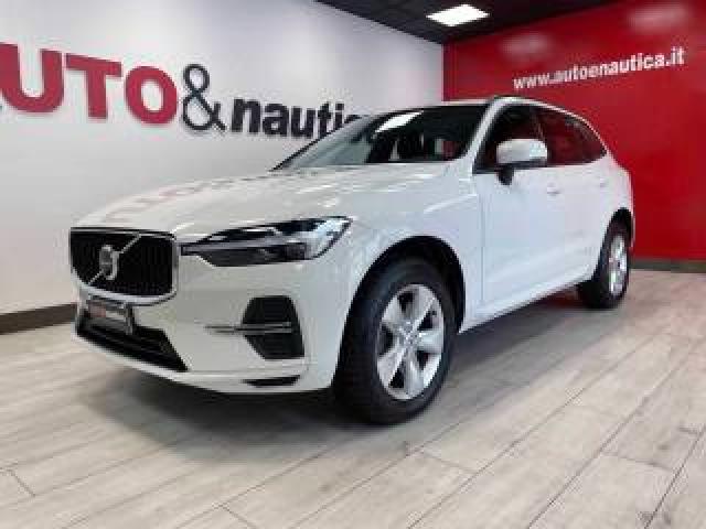Volvo Xc60 2.0 B4 Momentum Awd Auto - Iva Deducibile 