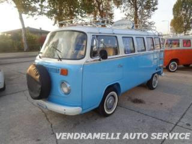 Volkswagen T2 Kombi Bus 9 Posti 