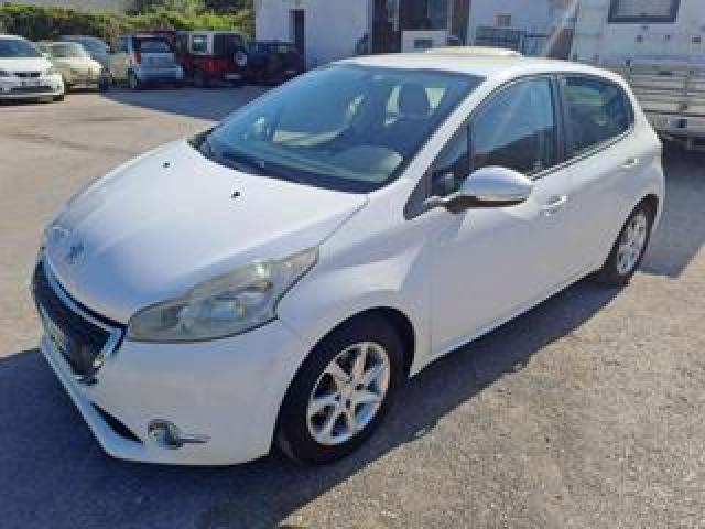 Peugeot 208 1.4 8v Hdi 68cv 5p. Allure 