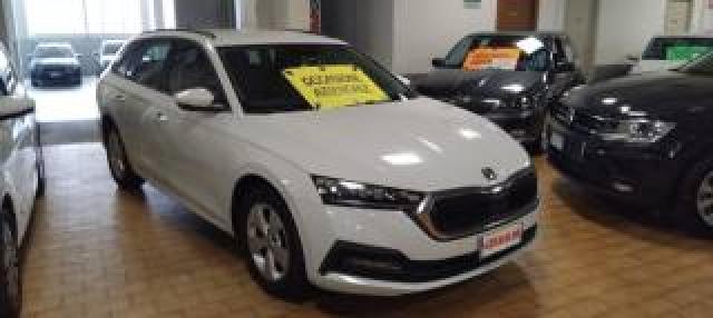 Skoda Octavia 2.0 Tdi Scr  Wagon Executive 