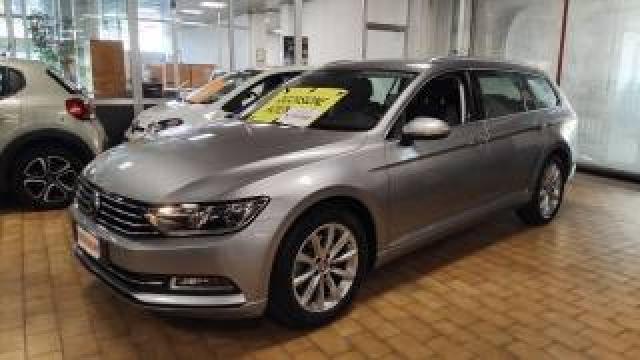 Volkswagen Passat Var. 1.6 Tdi Scr Dsg Business Navi  