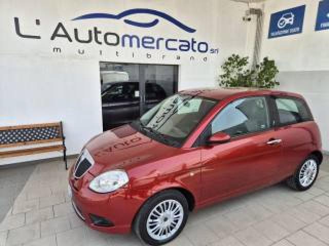 Lancia Ypsilon 1.2 Argento 