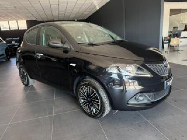 Lancia Ypsilon 1.0 Firefly 5 Porte S&s Hybrid Ecochic Gold 