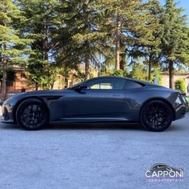 Aston Martin Db12 V8 Coupé 