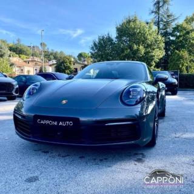 Porsche 992 911 Carrera 