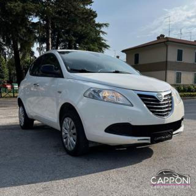 Lancia Ypsilon Ecochic 85 Cv 5 Porte Metano Ok Neopatentati 